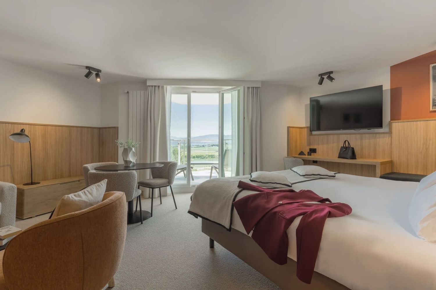 Suite junior avec vue sur le lac Léman